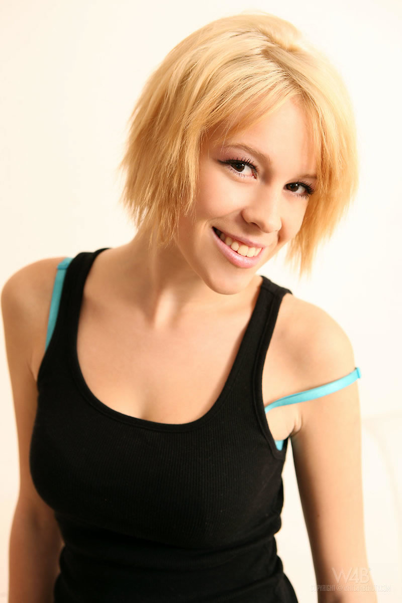 Любовь, 30 лет, 1 размер груди